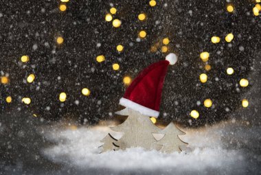 Noel ağacı, Noel Baba şapkası, kar, parlak ışıklar, kar taneleri