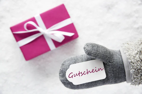 Rosa Geschenk, Handschuh, Gutschein bedeutet Gutschein — Stockfoto