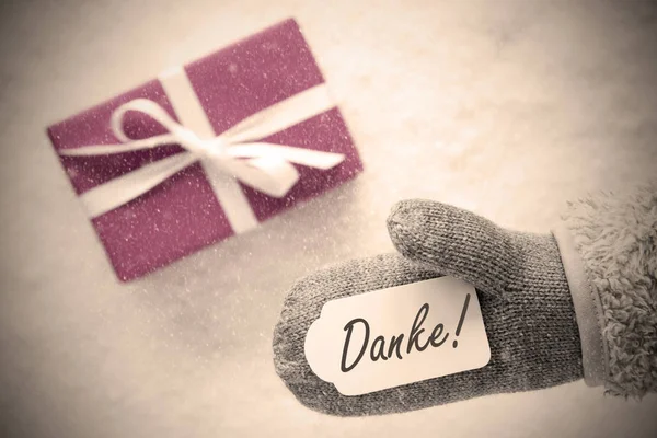 Рожевий подарунок, рукавички, Danke засоби спасибі, Instagram фільтр — стокове фото