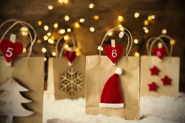 Świąteczne zakupy torbę, Santa Hat, filtr Instagram, gwiazdy — Zdjęcie stockowe