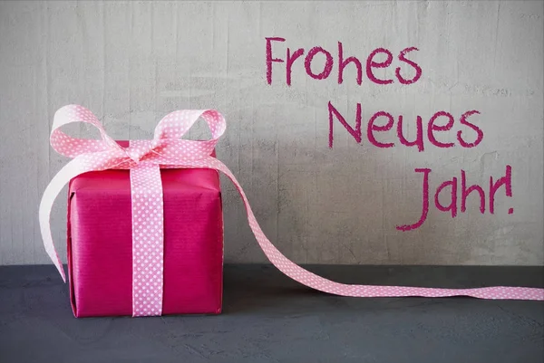 Рожевий сьогодення, Frohes Neues Jahr засоби новим роком — стокове фото