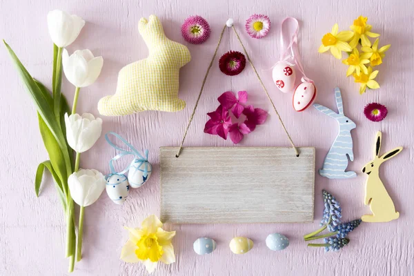 De platte Lay Pasen met bloemen, kopiëren ruimte — Stockfoto