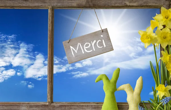 Finestra, Cielo blu, Merci significa Grazie — Foto Stock