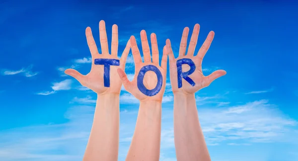 Mains Avec Tor signifie But, Ciel Bleu — Photo