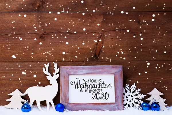 Rahmen, blauer Ball, Baum, Schnee, Schneeflocken, Kleckliches 2020 bedeutet glückliches 2020 — Stockfoto