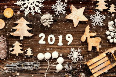 Tahta Noel Dekorasyonu, 2020 Ağaç, Koni ve Kızak, Kar Taneleri