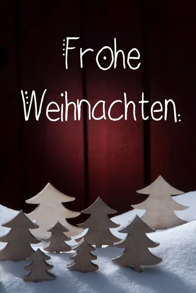 Weihnachtsbaum, Schnee, Frohe Weihnachten bedeutet Frohe Weihnachten, roter Hintergrund — Stockfoto