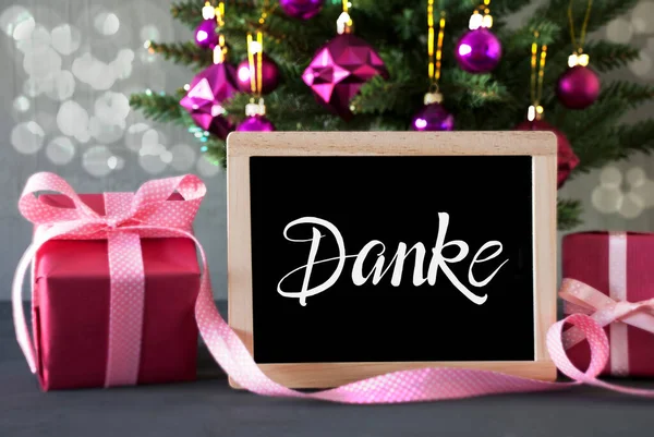 Weihnachtsbaum, rosa Geschenk, Bokeh, danke bedeutet Danke, Ball — Stockfoto