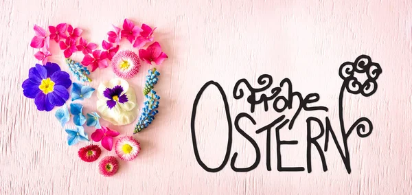 Wiosna Kwiat Kwitnie Serce, Kaligrafia Frohe Ostern oznacza Szczęśliwej Wielkanocy — Zdjęcie stockowe