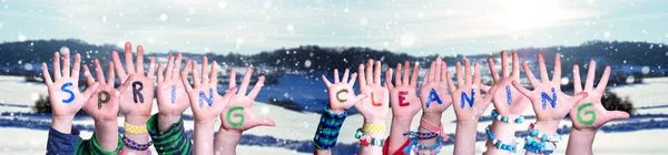 Children Hands Building Word Spring Cleaning, Winter Scenery — Φωτογραφία Αρχείου