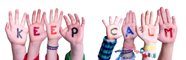 Çocuk Elleri Kelimeyi Tutar Sakin ol, İzole Arkaplan — Stok fotoğraf