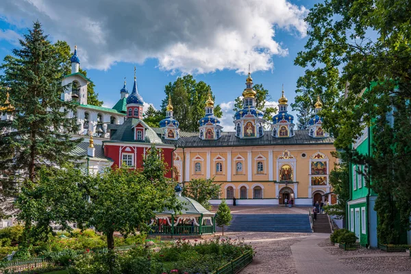 Temple Grotte Hypothèse Svyato Uspenskiy Pskovo Pechersk Monastère Près Pskov — Photo