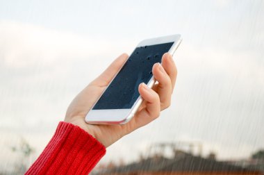 yağmur benim smartphone ıslatma