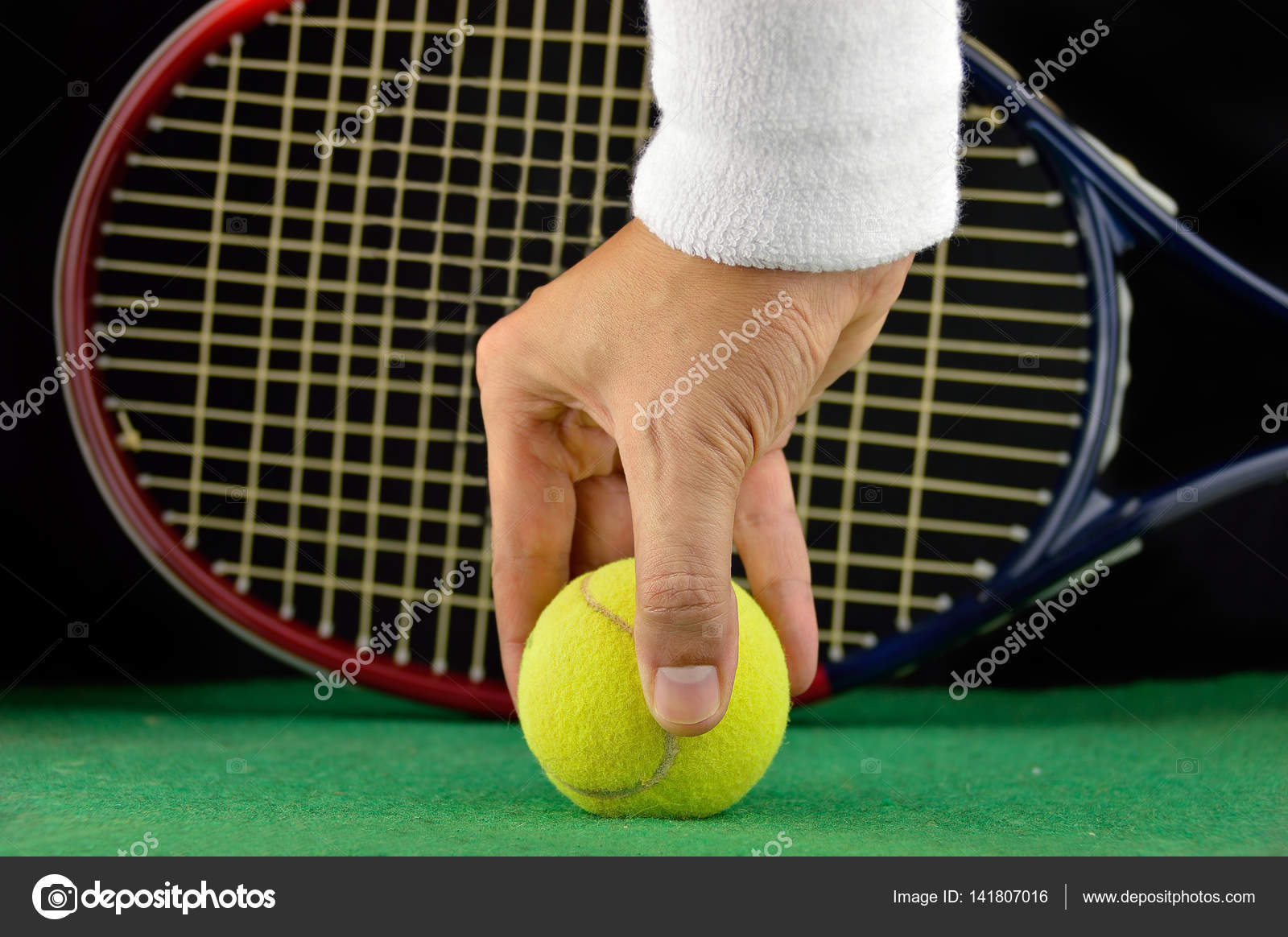 Catching the tennis ball Stock Photo by ©cunaplus 141807016