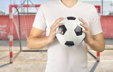 Biz futbol vardır