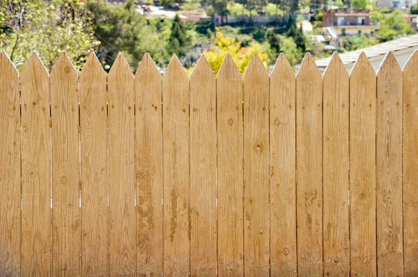 Брудні дерев'яний паркан — стокове фото