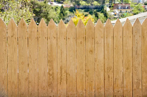 Cerca de madera sucia — Foto de Stock