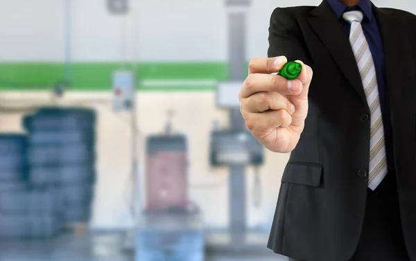 Businessman at car repairing — Stock Photo, Image