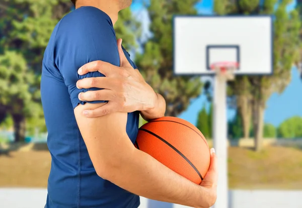 injured baskeball player