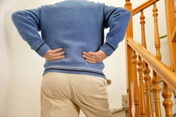 Old man with backache — Stock Photo, Image