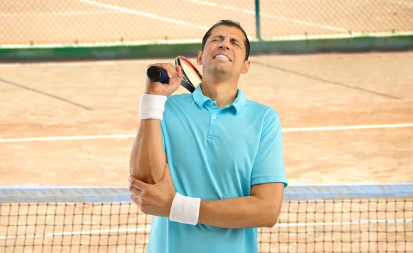 Verletzter Tennisspieler — Stockfoto