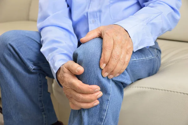 Pain in my knee — Stock Photo, Image