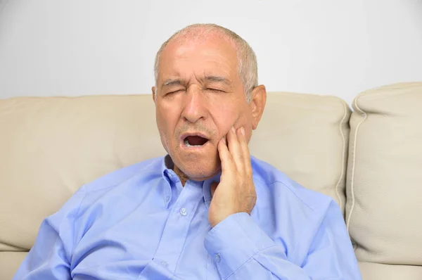 Senior man with toothache — Stock Photo, Image