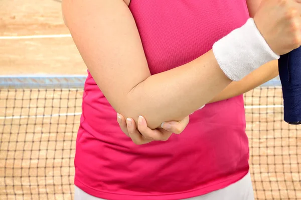 Tenis mujer jugador lesionado —  Fotos de Stock