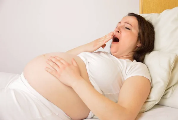 Pregnant woman tired — Stock Photo, Image