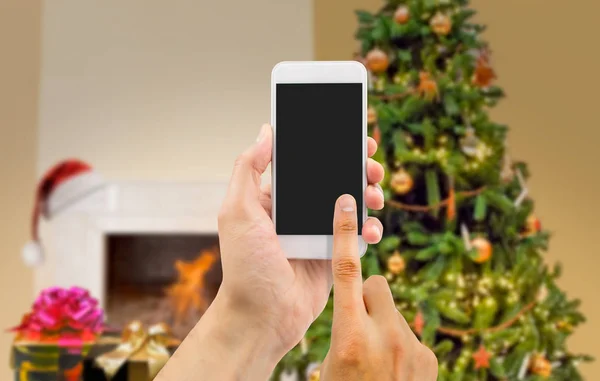 在圣诞节的智能手机 — 图库照片