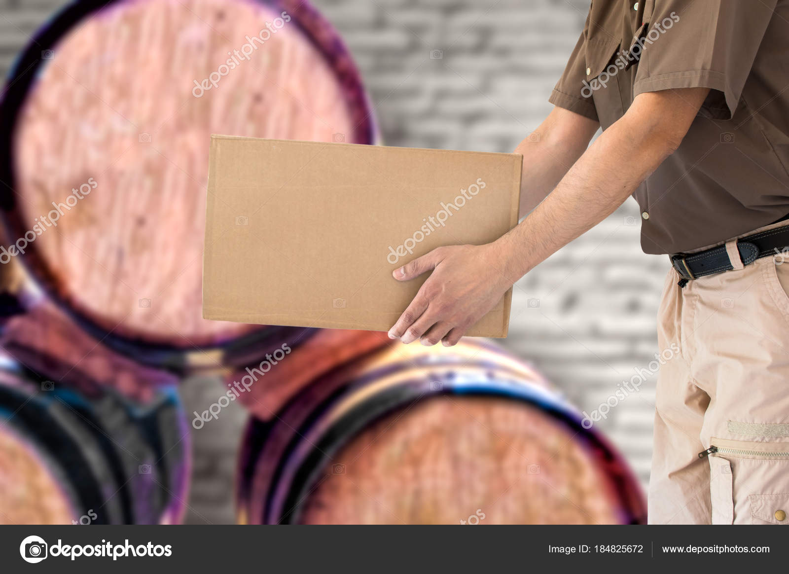 Wine transportation Stock Photo by ©cunaplus 184825672