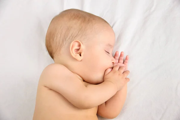 Hij dutjes altijd na de voeding — Stockfoto