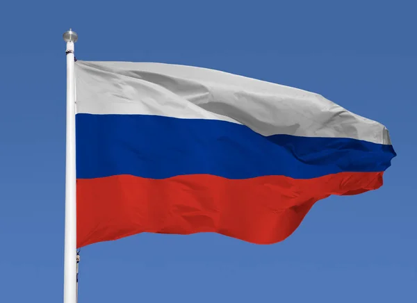 Выстрел Российского Флага Дующего Ветру Фоне Неба — стоковое фото