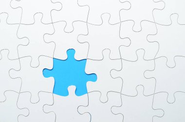 Eksik parçalı yapboz