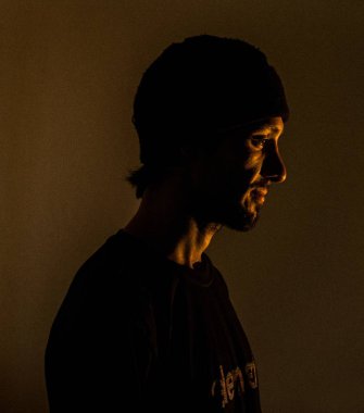 Spor fotoğrafçılığı yüksek lisansı. Basit bir portre.