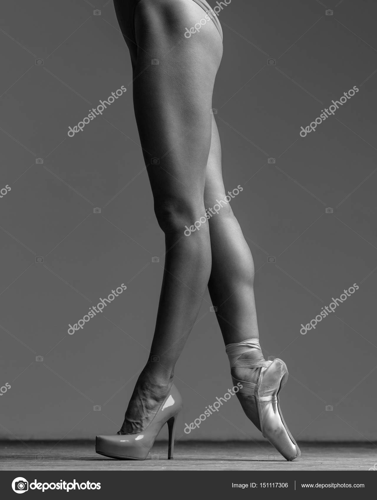 Do ballerinas really stand on the very tips of their toes? If so how