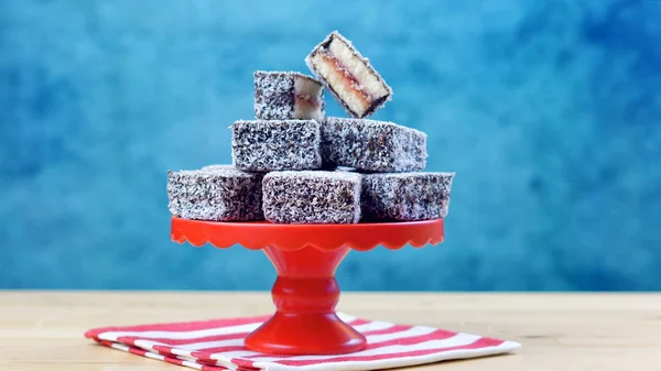 Iconic comida tradicional australiana festa, Lamington — Fotografia de Stock