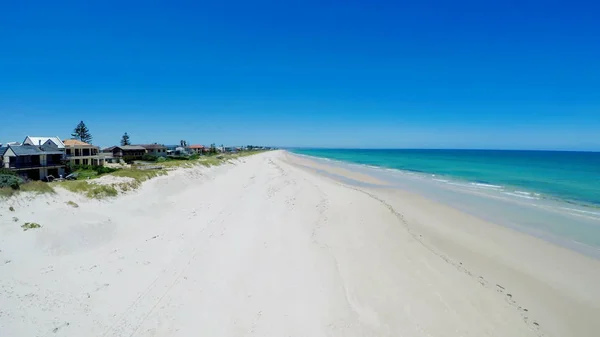 Drone aerial view of wide open white sandy beach — Stock Photo, Image