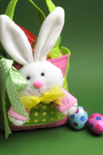 Happy Easter, home made Easter egg hunt colorful polka dot carry basket bag — Stock Photo, Image
