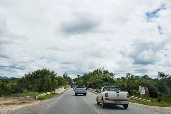 Jacobina Bahia Brasil Abril 2018 Vehículos Transitando Por Carretera Dirección — Foto de Stock