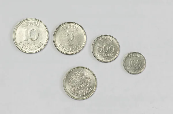 Крупный План Старинных Монет Сером Фоне — стоковое фото