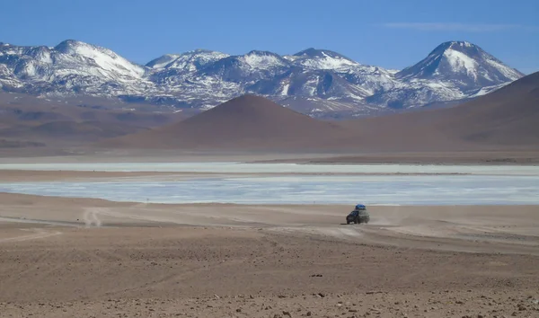 Bolivya Altiplano, Atacama Çölü 4x4 kamyonla