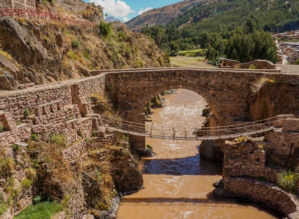 Puente Colonial Checacupe Encuentra Río Ausangate Pitumayu Cusco Perú — Foto de Stock