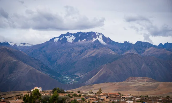 Montanha Alta Chicn Cordilheira Urubamba — Fotografia de Stock
