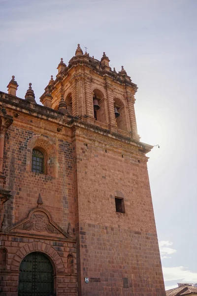库斯科主教座堂位于秘鲁库斯科的主广场上 — 图库照片