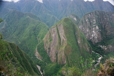 Machu Picchu 'daki Mutlu Dağ Zirvesi veya Putucusi Dağı