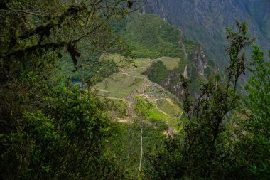 Wayna Picchu 'dan Machu Picchu Manzarası, Huayna Picchu