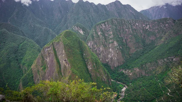Machu Picchu Daki Mutlu Dağ Zirvesi Veya Putucusi Dağı — Stok fotoğraf