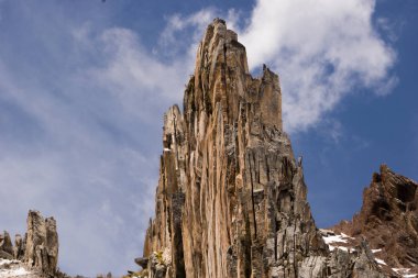 Taş Ormanı, sivri ve dik kayalar. Cusco Peru Palccoyo 'da