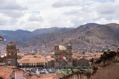 Cusco Peru 'daki San Blas ana meydanının manzarası